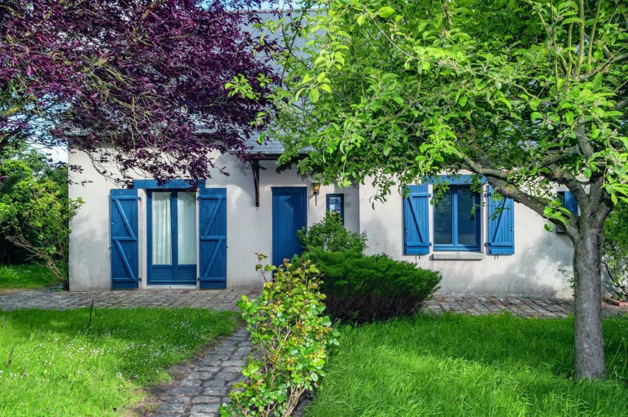Gites Bellevue Et Mascaret Courtils Exteriér fotografie